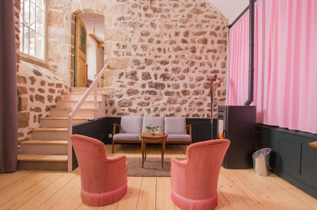Domaine De Bauzit Bed and Breakfast Vals-pres-le-Puy Exteriör bild